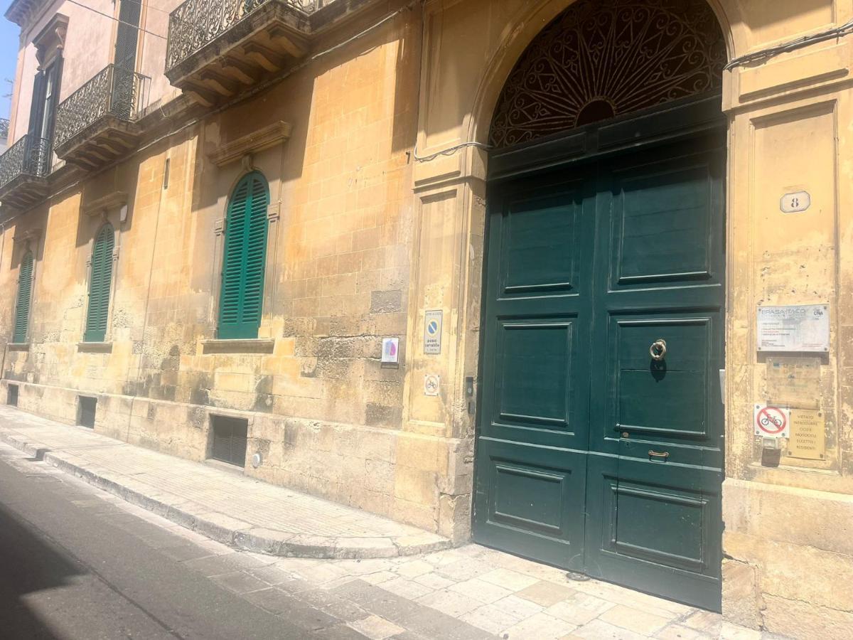 Vianna Suites Spa Lecce Exteriör bild
