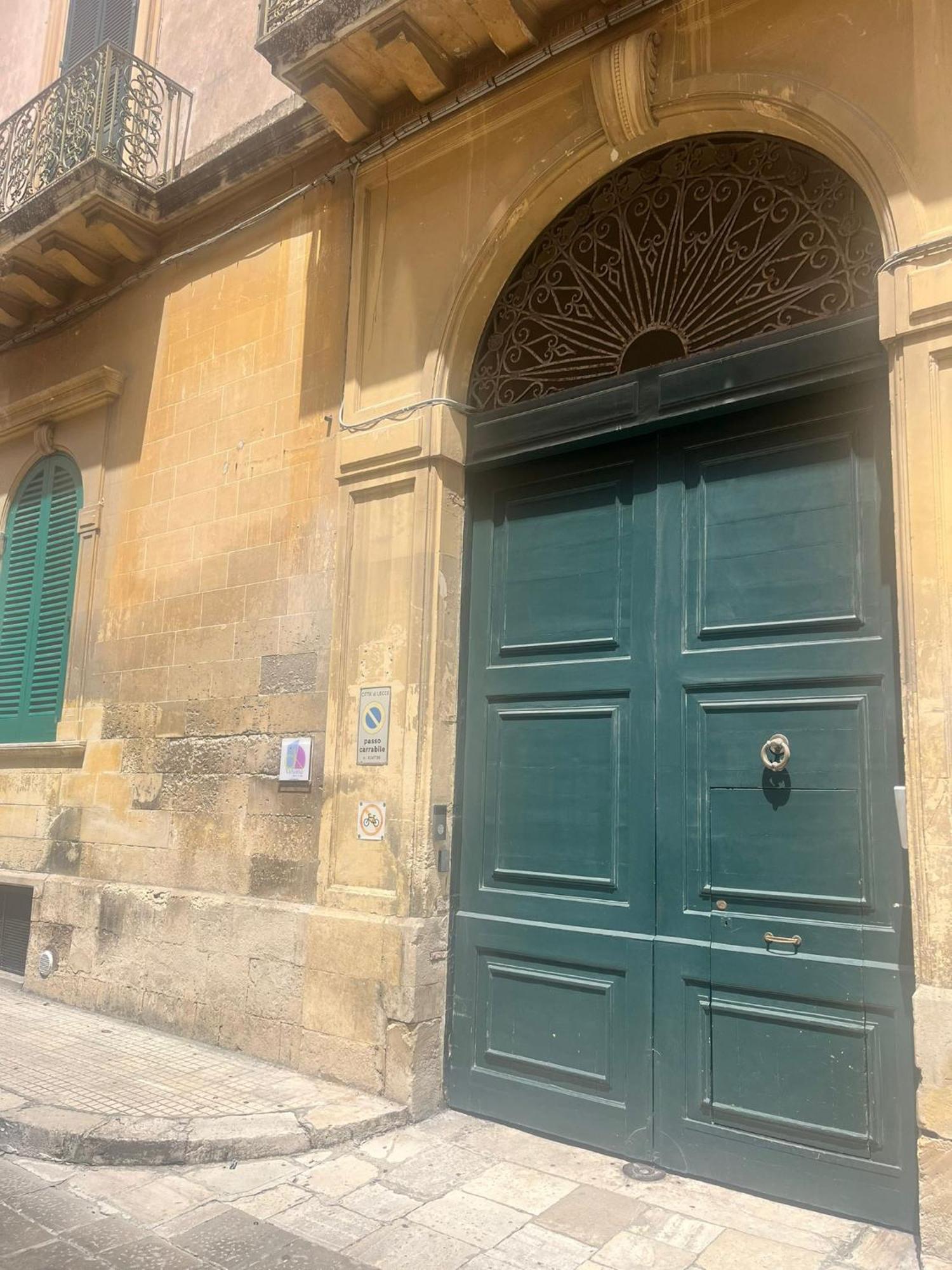 Vianna Suites Spa Lecce Exteriör bild
